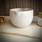 Handgemaakte chawan van Amsterdamse pottenbakkerij - The Matcha Man